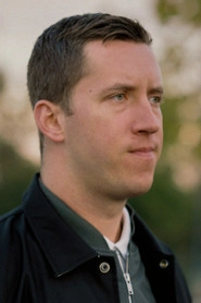 Ảnh diễn viên Adam Bricker