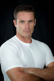 Ảnh diễn viên Adam Howell