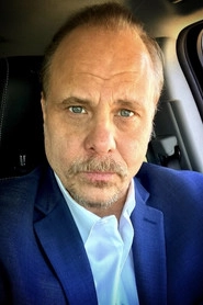 Ảnh diễn viên Dennis W. Hall