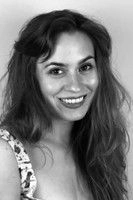 Ảnh diễn viên Emily Laing