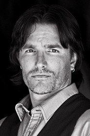 Ảnh diễn viên Frank John Hughes