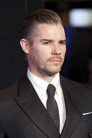 Ảnh diễn viên Josh Cowdery