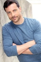 Ảnh diễn viên Louis Paquette