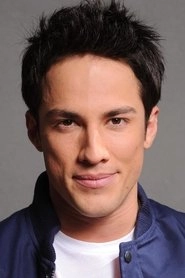 Ảnh diễn viên Michael Trevino
