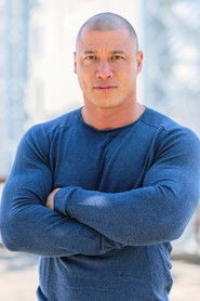 Ảnh diễn viên Myles Humphus