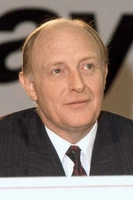Ảnh diễn viên Neil Kinnock