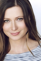 Ảnh diễn viên Sarah Ann Schultz