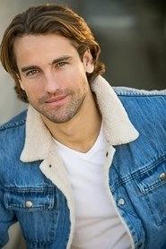 Ảnh diễn viên Skyler Hart