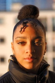 Ảnh diễn viên Tya Deslauriers